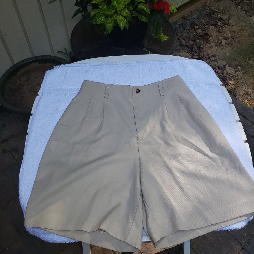 HALEY Women's Khaki Pleated Shorts Size 10